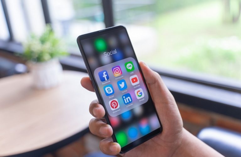 Social Media Consultant